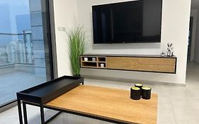 Elegant 3 Bedroom Ocean View Condo In Kiryat Yam